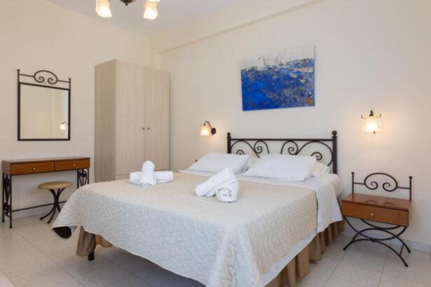 Sardis Rooms Aliki  Екстер'єр фото